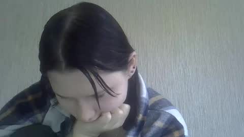 Snapshot of bony_may4 chatting on 3, 10, 2025 bony_may4 online show from 3, 10, 2025