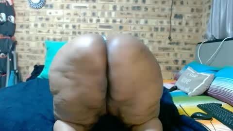 bootytwerkxxx online show from 2, 6, 2026