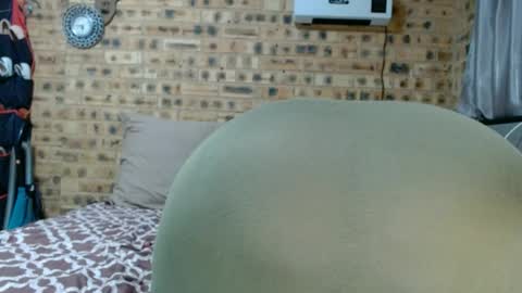 Snapshot of bootytwerkxxx chatting on 15, 6, 2026 bootytwerkxxx online show from 15, 6, 2026