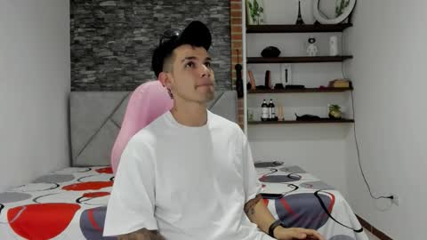 booyhott_ online show from 2, 3, 2026