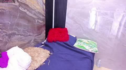   online show from 13, 9, 2025