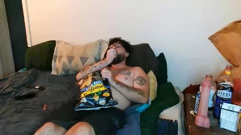 boredandirish21 online show from 8, 10, 2025