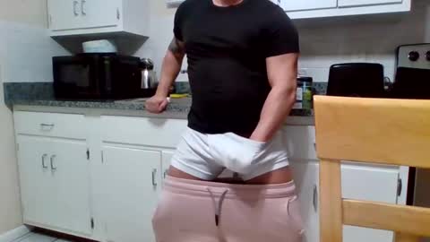 Snapshot of bosslife505050 chatting on 8, 2, 2025 The Italian Boss  online show from 8, 2, 2025