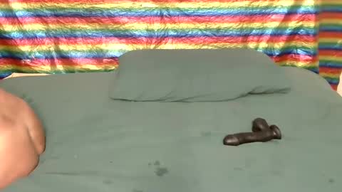 bottomdaddyforyou925375 online show from 3, 1, 2025