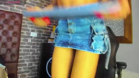 bouncing_bunnyxxx69 online show from 16, 11, 2025