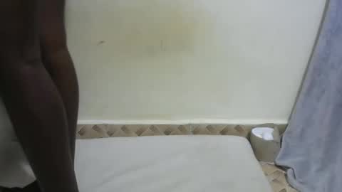 bouncy_vee online show from 3, 3, 2025