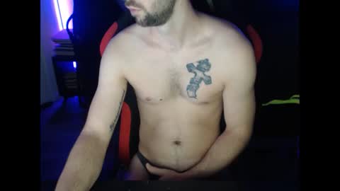 boy_t0y89 online show from 2, 12, 2024