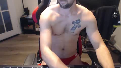 boy_t0y89 online show from 22, 10, 2025