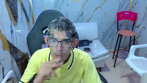 boy_tatto77 online show from 16, 3, 2026