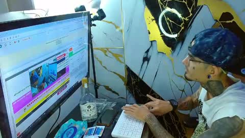Snapshot of boy_tatto77 chatting on 3, 6, 2026 boy_tatto77 online show from 3, 6, 2026