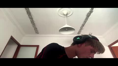 boyblondhetero online show from 28, 5, 2026