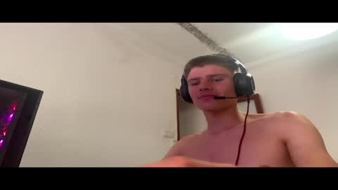boyblondhetero online show from 5, 6, 2026