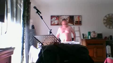 Snapshot of boycow915762 chatting on 12, 9, 2025 boycow915762 online show from 12, 9, 2025