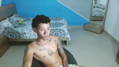 boyhot_sw online show from 8, 2, 2025