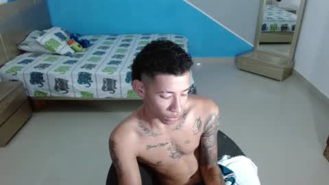 boyhot_sw online show from 14, 2, 2025