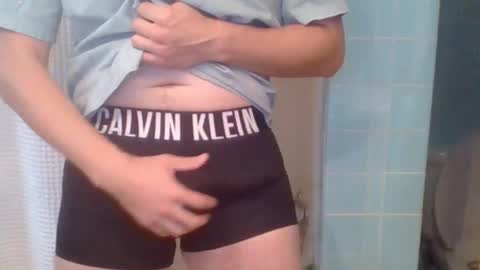 Snapshot of boynextdoor720 chatting on 21, 10, 2025 BoyNextDoor online show from 21, 10, 2025