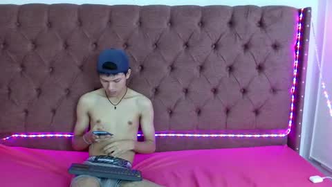 ALEX - TAYLER  -MIKE online show from 18, 12, 2024