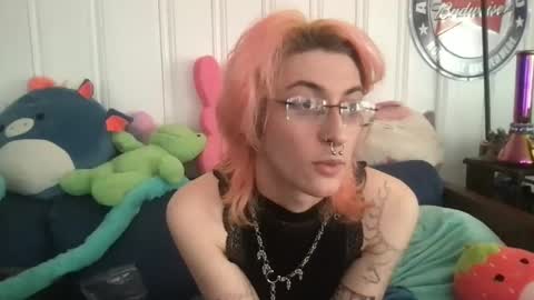 boywithbug online show from 4, 2, 2025