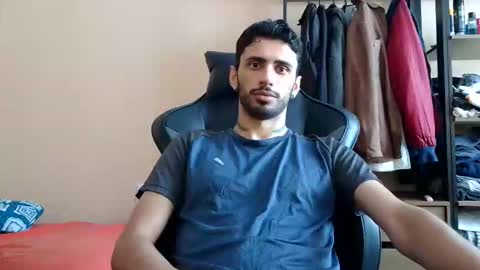 boyzinm2 online show from 18, 3, 2026