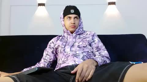 Snapshot of br4ndon_cooper chatting on 11, 10, 2025 Brandon online show from 11, 10, 2025