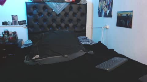 brad hot boy online show from 13, 2, 2025