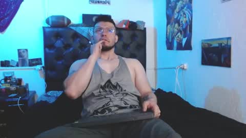 brad hot boy online show from 14, 2, 2026