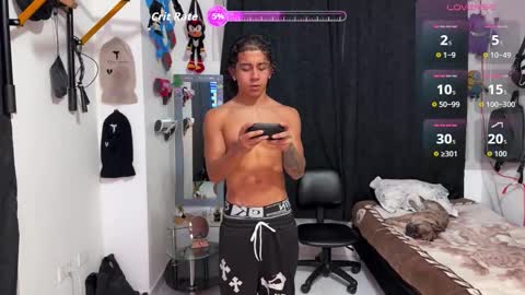 Bradley Strong online show from 30, 9, 2025