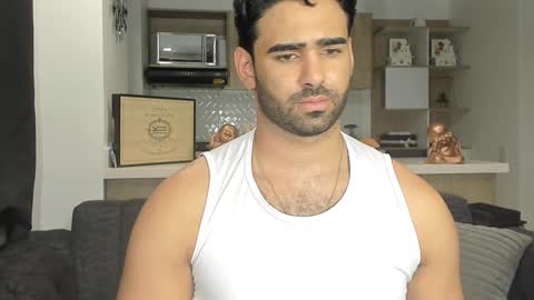 bradleymartin7 online show from 27, 1, 2025