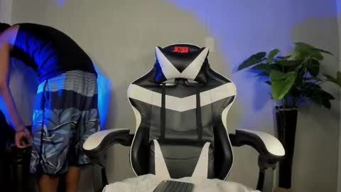 Snapshot of brand_collins chatting on 14, 12, 2025 Brand online show from 14, 12, 2025