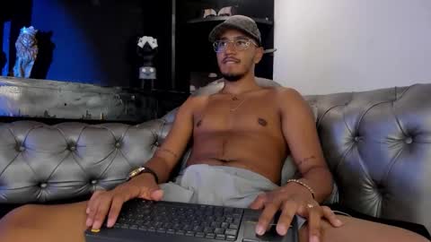 Snapshot of brand_collins chatting on 17, 12, 2025 Brand online show from 17, 12, 2025