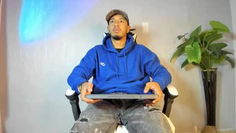 Snapshot of brand_collins chatting on 4, 2, 2026 Brand online show from 4, 2, 2026