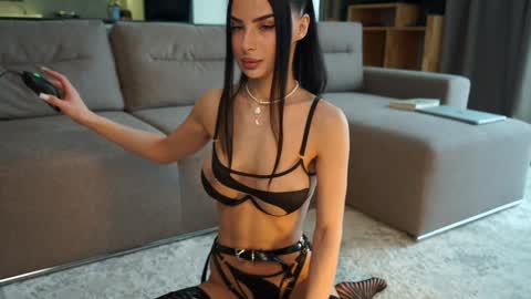 Snapshot of brandiloveee chatting on 4, 3, 2025 Brandi online show from 4, 3, 2025