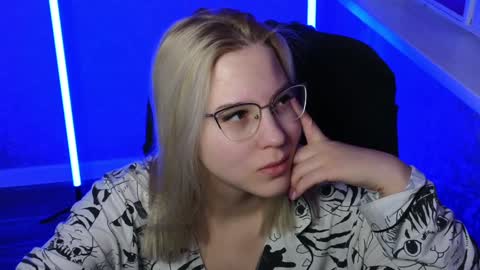 Snapshot of brandy__stars chatting on 26, 12, 2024 Belle online show from 26, 12, 2024