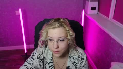 Snapshot of brandy__stars chatting on 5, 1, 2025 Belle online show from 5, 1, 2025