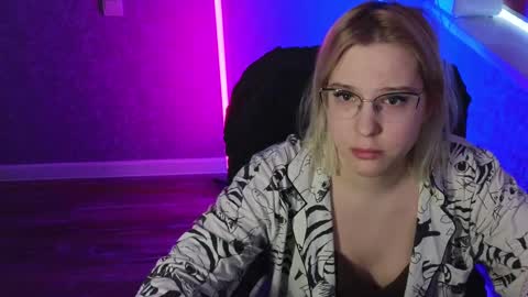 Snapshot of brandy__stars chatting on 12, 2, 2025 Belle online show from 12, 2, 2025