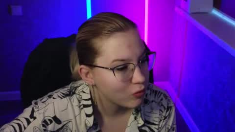 Snapshot of brandy__stars chatting on 2, 3, 2025 Belle online show from 2, 3, 2025