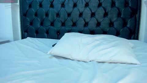 I am your sweet whore online show from 4, 3, 2025