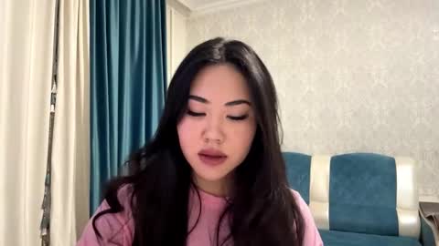 Snapshot of brandysveum chatting on 13, 10, 2025 Aypril   online show from 13, 10, 2025