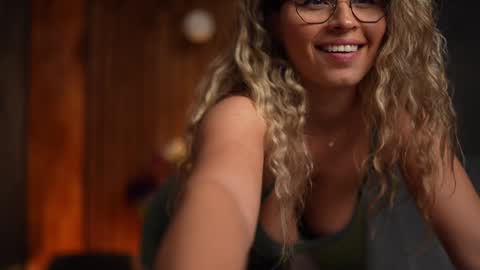 Alex online show from 2, 2, 2025