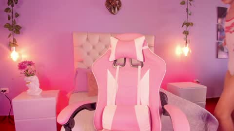   online show from 15, 1, 2025