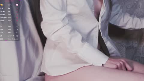 Snapshot of brattymuse chatting on 2, 11, 2025 Evelyn .  online show from 2, 11, 2025