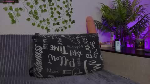 Johny Bravo online show from 21, 11, 2025