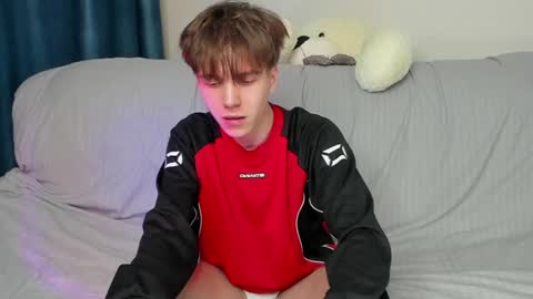 Snapshot of braxiboy chatting on 22, 12, 2024 Brax online show from 22, 12, 2024