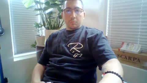 Snapshot of breakingbad84 chatting on 4, 6, 2026 breakingbad84 online show from 4, 6, 2026