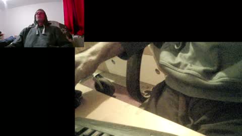 Snapshot of bremer64 chatting on 2, 2, 2025 bremer64 online show from 2, 2, 2025