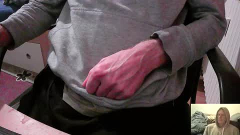 Snapshot of bremer64 chatting on 13, 10, 2025 bremer64 online show from 13, 10, 2025