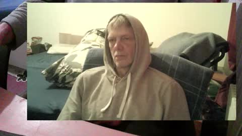 Snapshot of bremer64 chatting on 2, 11, 2025 bremer64 online show from 2, 11, 2025