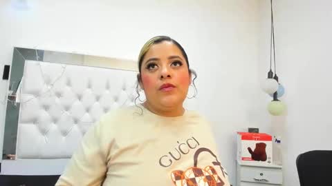 Brenda  online show from 23, 11, 2025