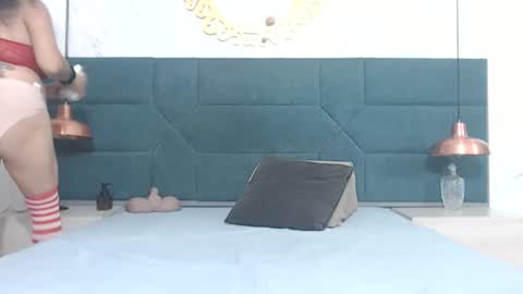 BRENDA VELASQUEZ online show from 16, 4, 2026