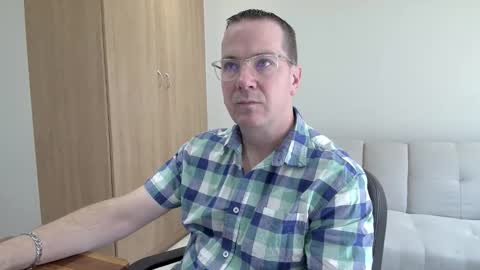 Snapshot of brettdj chatting on 13, 9, 2025 Brett online show from 13, 9, 2025